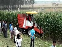 河北沃丰机械有限公司两行玉米收割机视频